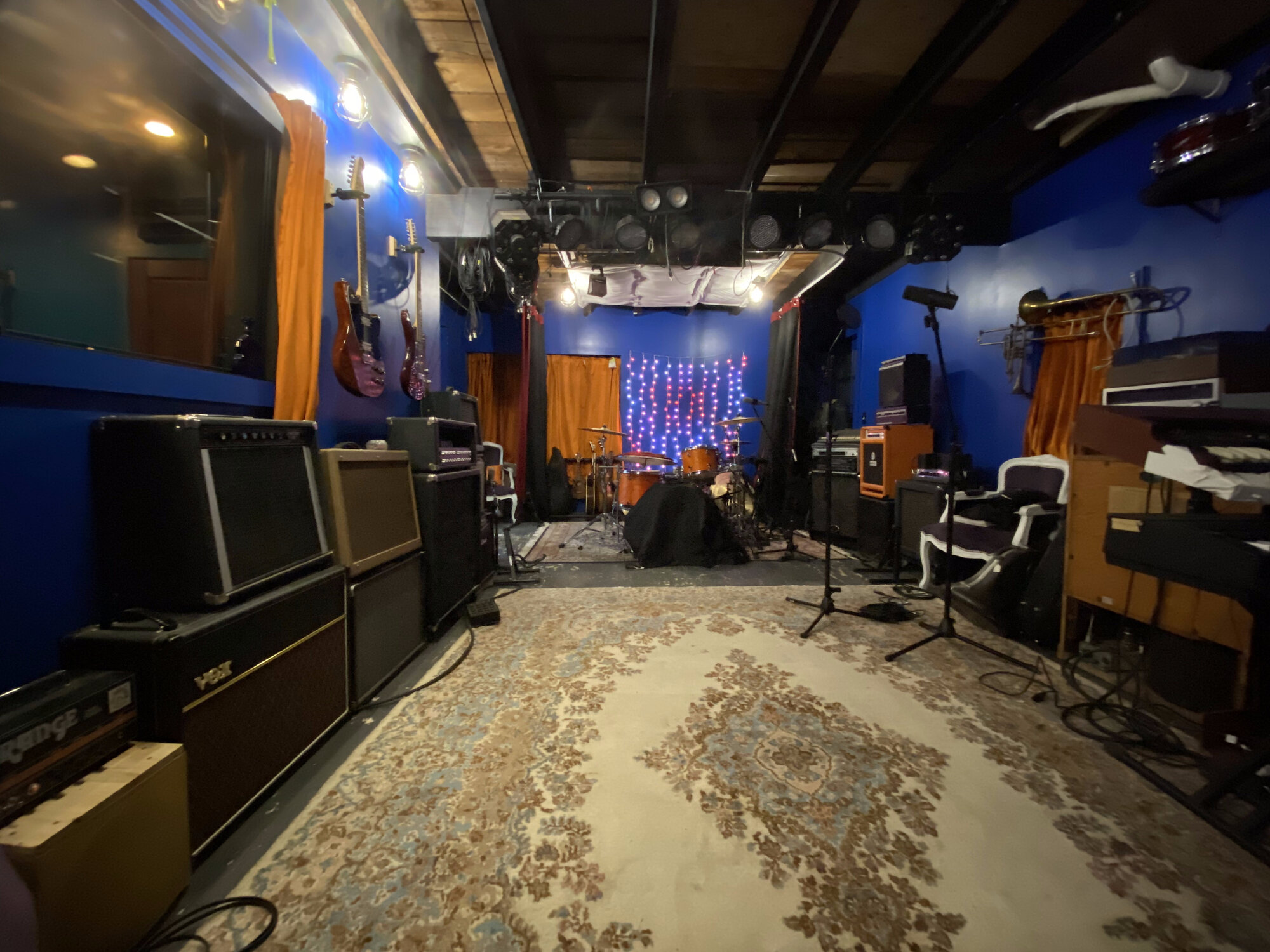 Live Room Full View